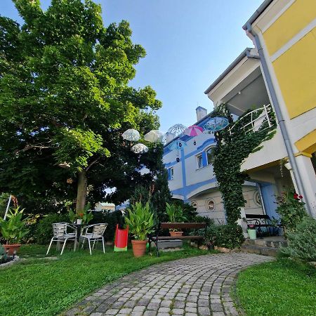 Rozina Apartman Mosonmagyaróvár 外观 照片