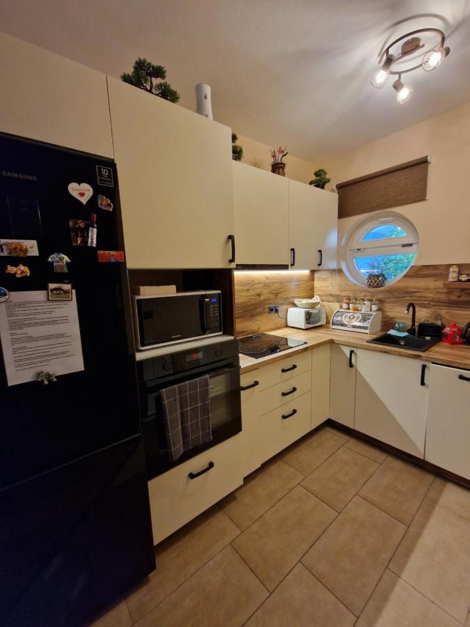 Rozina Apartman Mosonmagyaróvár 外观 照片