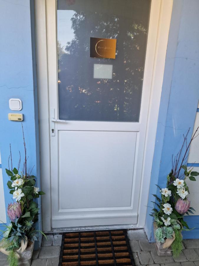 Rozina Apartman Mosonmagyaróvár 外观 照片